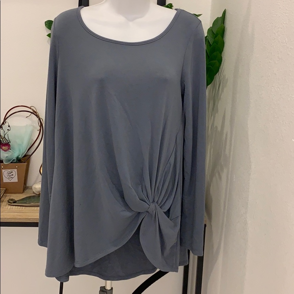 Andree by unit top